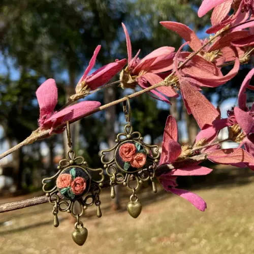 Brinco Bordado La Vie En Rose II