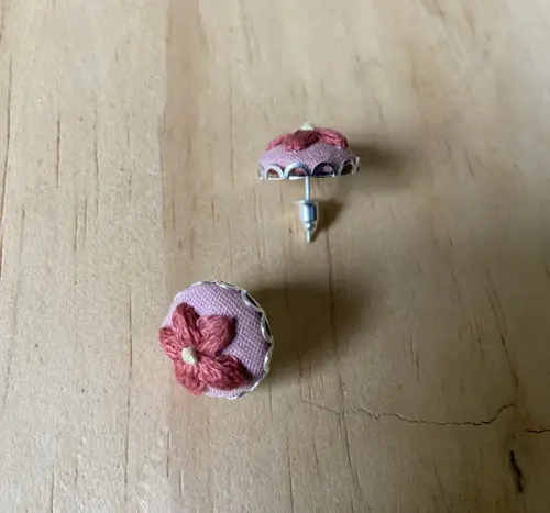 Brinco Bordado Rosa Chá II