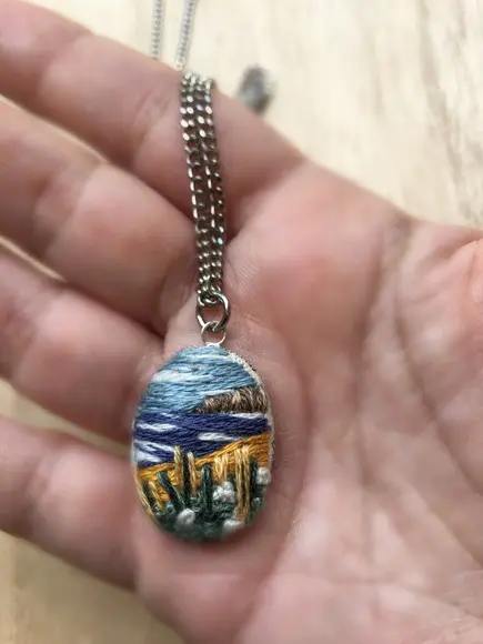 Colar bordado Mini Paisagem