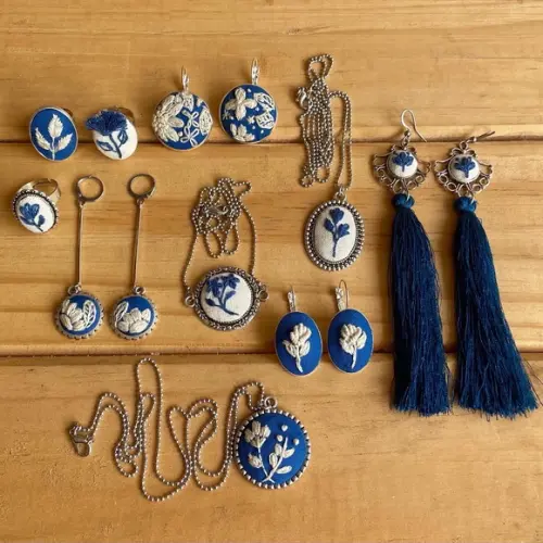 Colar Bordado Lisboa III