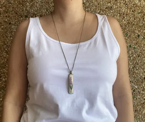 Colar Bordado Lavanda