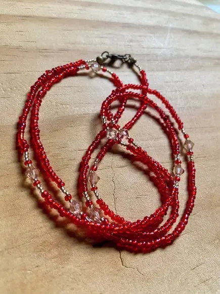 Cordão de Miçangas Rainha dos Raios