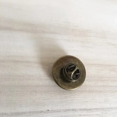 Pin (broche) Bordado