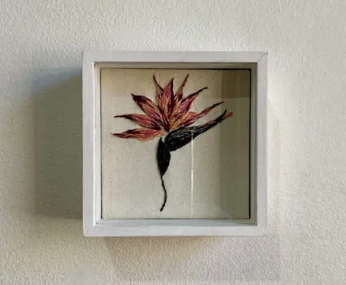 Quadro Bordado Estrelícia