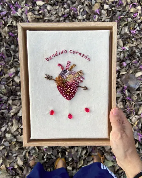 Quadro Bordado Bandido Corazón