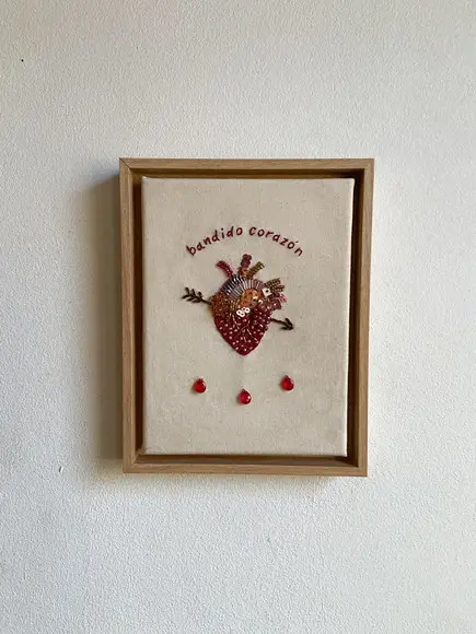 Quadro Bordado Bandido Corazón
