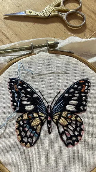 Quadro Bordado Borboleta Limão