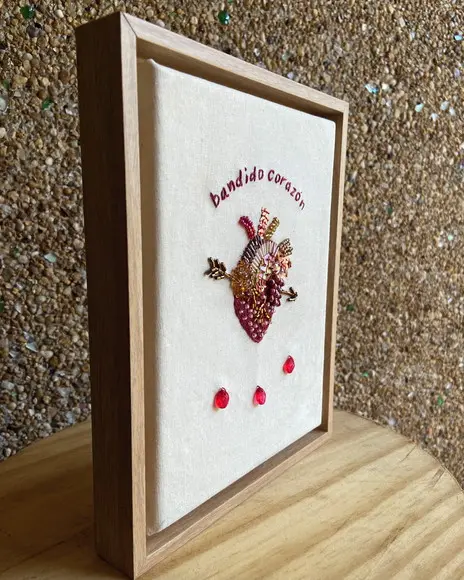 Quadro Bordado Bandido Corazón