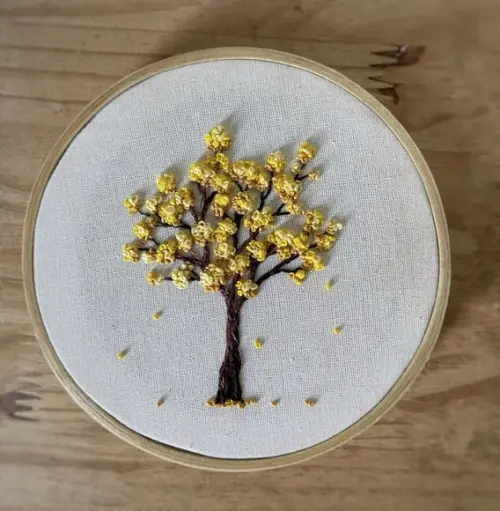 Quadro Bordado Ipê Amarelo