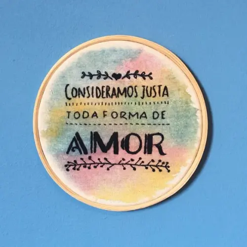 Bastidor bordado Toda forma de amor