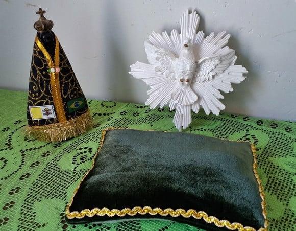 Almofada para Menino Jesus em veludo verde