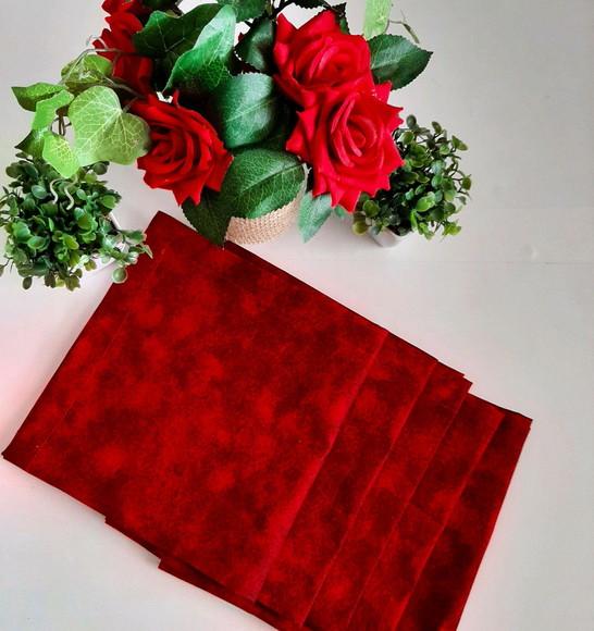 6 Guardanapos de Tecido Vermelho Estampa Poeirinha