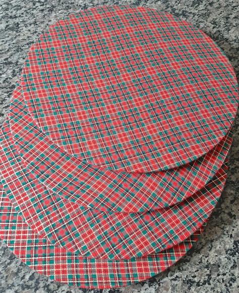 Capinha de Sousplat Xadrez para o Natal