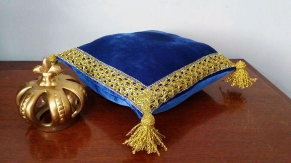 Almofada para Decoração em Veludo Azul Tamanho Grande