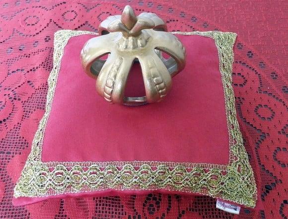 Almofada Personalizada em Veludo Vermelho
