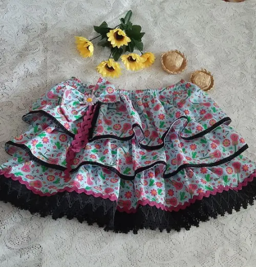 Saia Festa Junina 3 Babados em Tecido Estampado Floral Azul