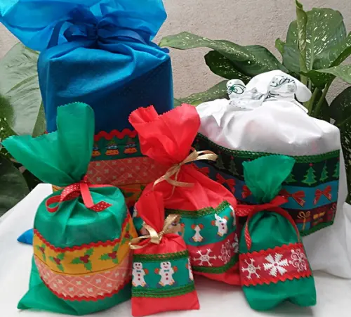 Embalagens para Presentes de Natal em Tnt Kit com 5 Unidades