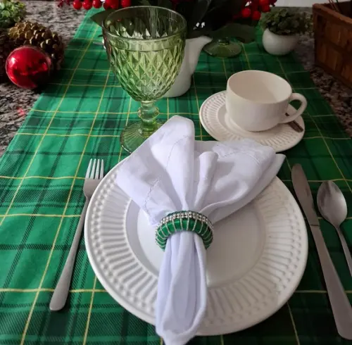 Caminho de Mesa de Natal Xadrez Verde em Tricoline