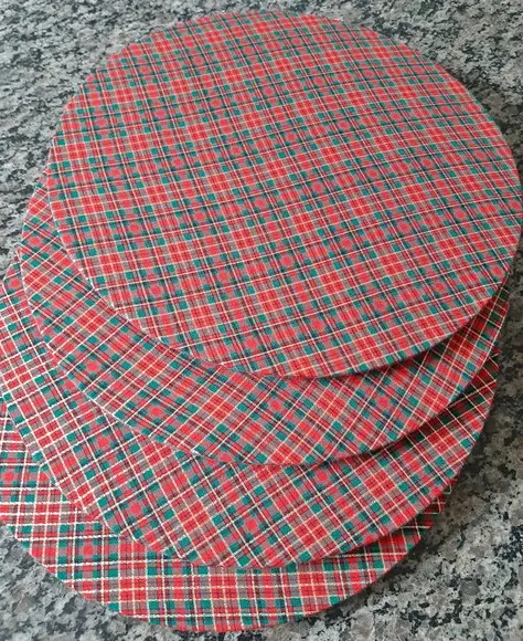 Capinha de Sousplat Xadrez para o Natal