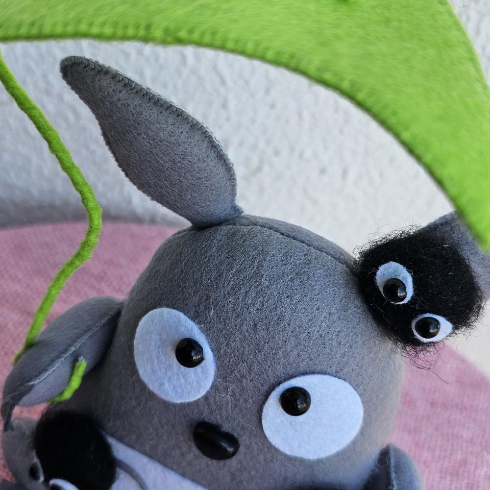 Totoro em Feltro Artesanal com Susuwataris