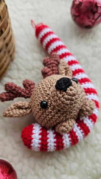 Pingente de Natal Amigurumi Rena na Bengala Doce -