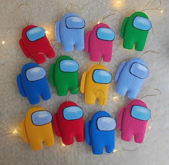 Pingentes de Natal Among Us