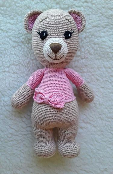 Ursa em amigurumi