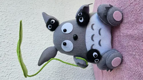 Totoro em Feltro Artesanal com Susuwataris