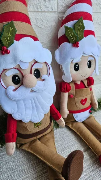 Casal Papai Noel e Mamãe Noel em Feltro -bonecos Decorativos