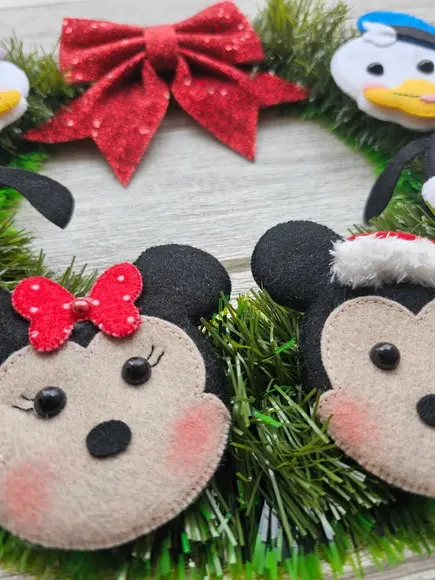 Guirlanda de Natal Disney em Feltro - Mickey e Amigos