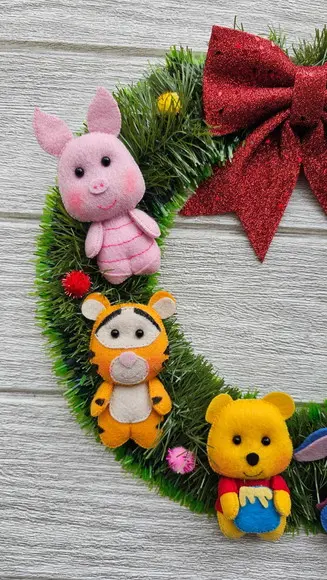 Guirlanda Natal Ursinho Pooh e Amigos em Feltro