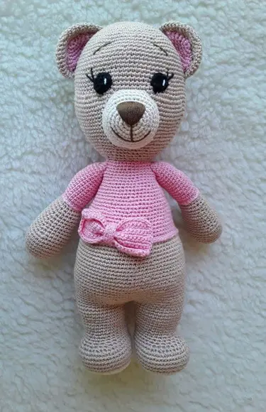 Ursa em amigurumi