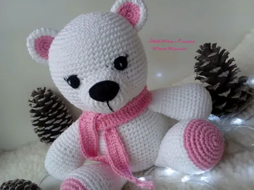Urso em amigurumi