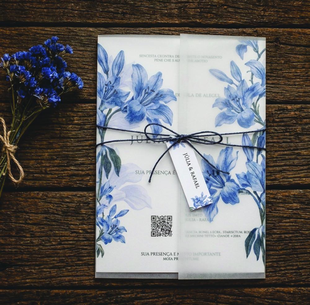 Convite de Casamento  Floral Azul com Envelope Vegetal
