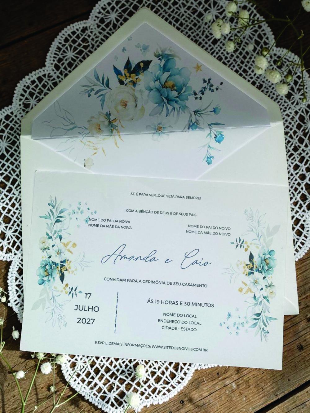 Convite de Casamento Azul Serenity e Dourado com Envelope Forrado