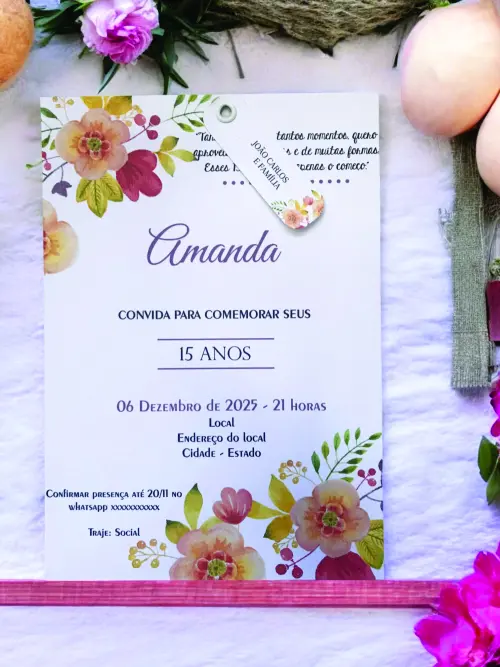 Convite de 15 Anos floral peach fuzz envelope luva
