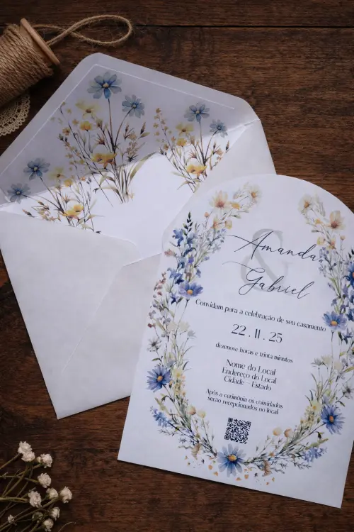 Convite de Casamento em Arco com Wildflowers Azuis com Envelope F