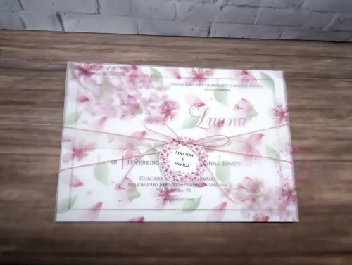 Convite de 15 Anos Cerejeira Sakura com Envelope Translúcido