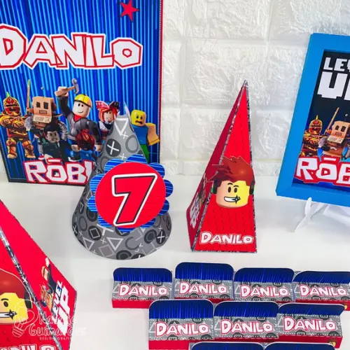 Kit Festa em Casa/ Só Um Bolinho Roblox