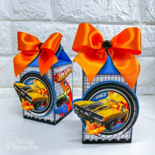 Kit Papelaria Personalizada Hot Wheels - 50 Caixas