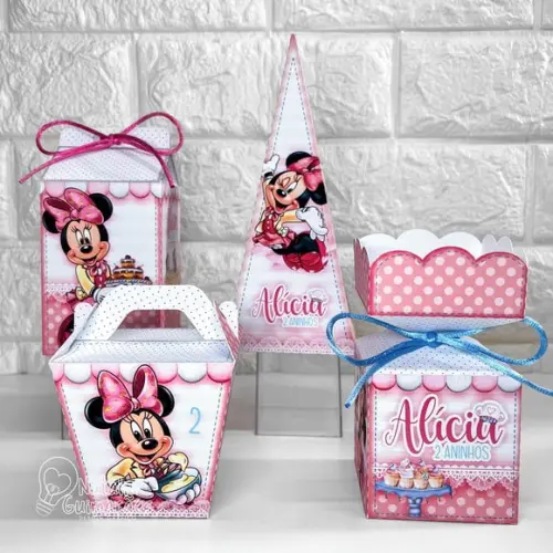 Kit Papelaria Personalizada Minnie Confeiteira - 20 Caixas