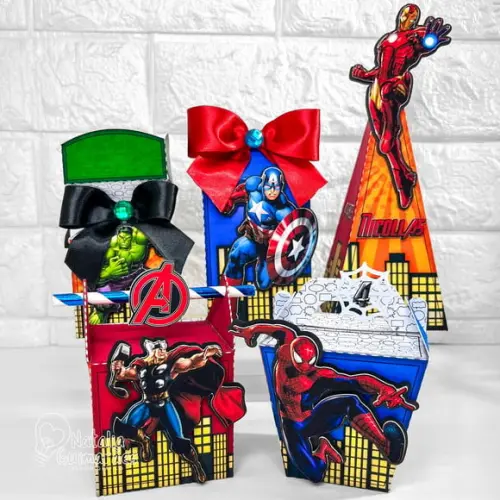 Kit Papelaria Personalizada Vingadores - 20 Caixas