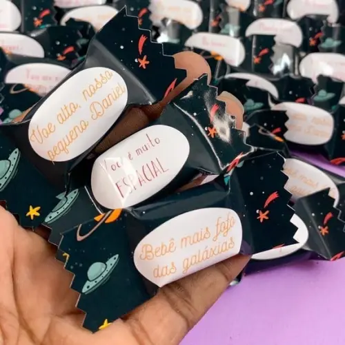 Lembrancinha de Aniversário Balas Personalizadas Astronautas