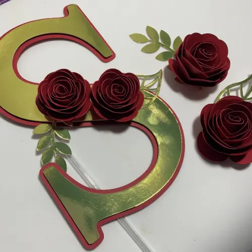 Topo de Bolo Letra Inicial com Flores 3d