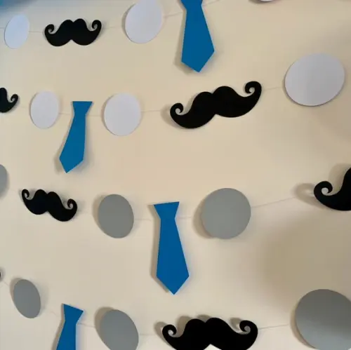 Varal Bigode e Gravatinha - Poderoso Chefinho