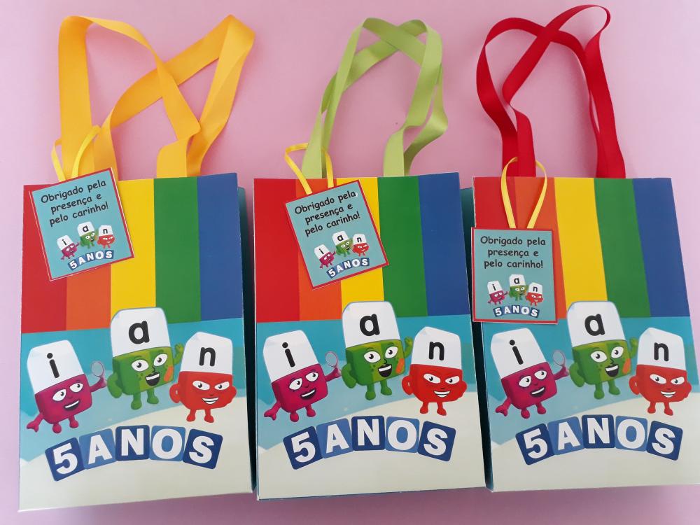 Sacolinhas surpresa dos Alphablocks