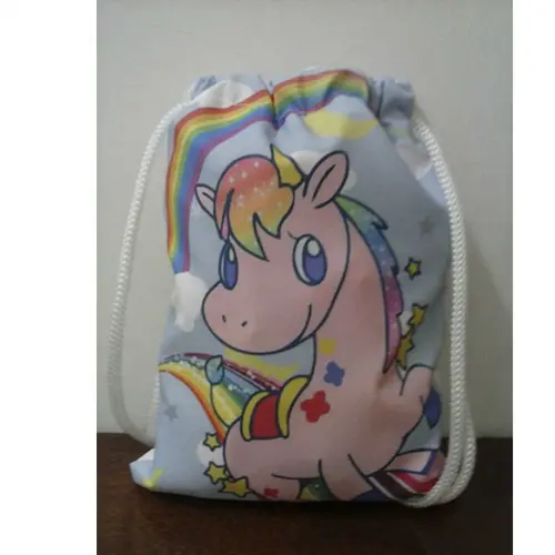 Mochila Sacochila Mochilinha Sacochila Unicórnio 18x28cm