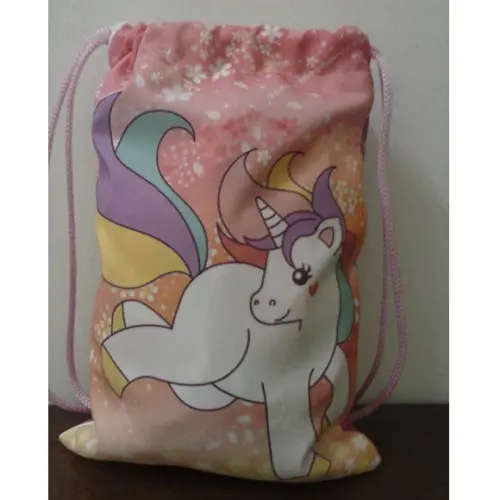 Sacochila mochilinha mochila sacolinha  Unicórnio 18x28cm