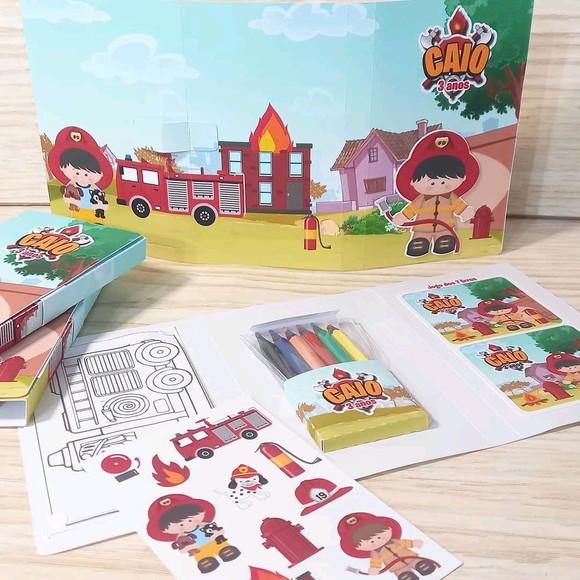 KIT Carteira de Colorir com Adesivo