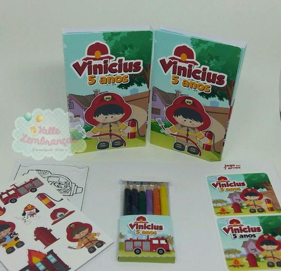 KIT Carteira de Colorir com Adesivo